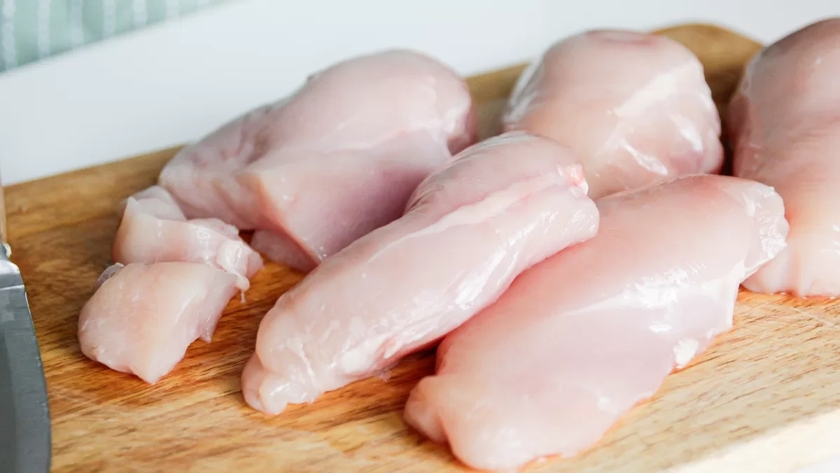 Is eating chicken daily beneficial or harmful for health?