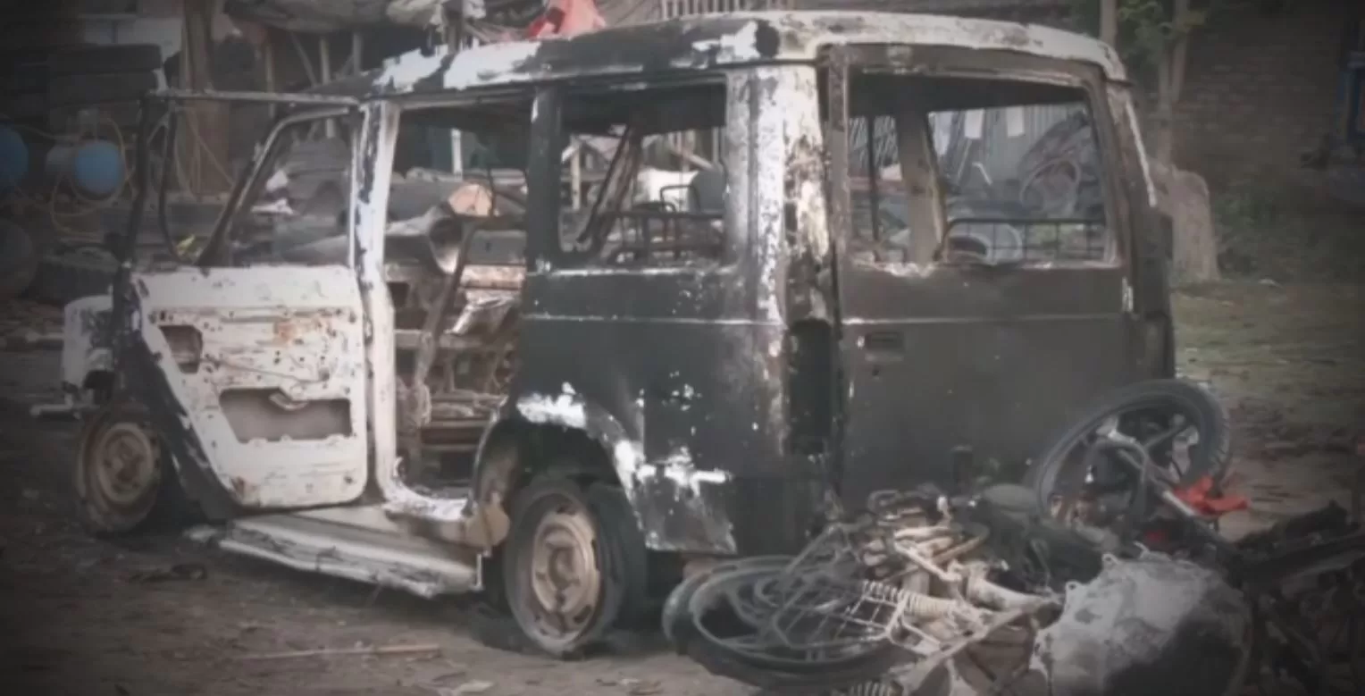 वक्फ कानून को लेकर मुर्शिदाबाद में हिंसा