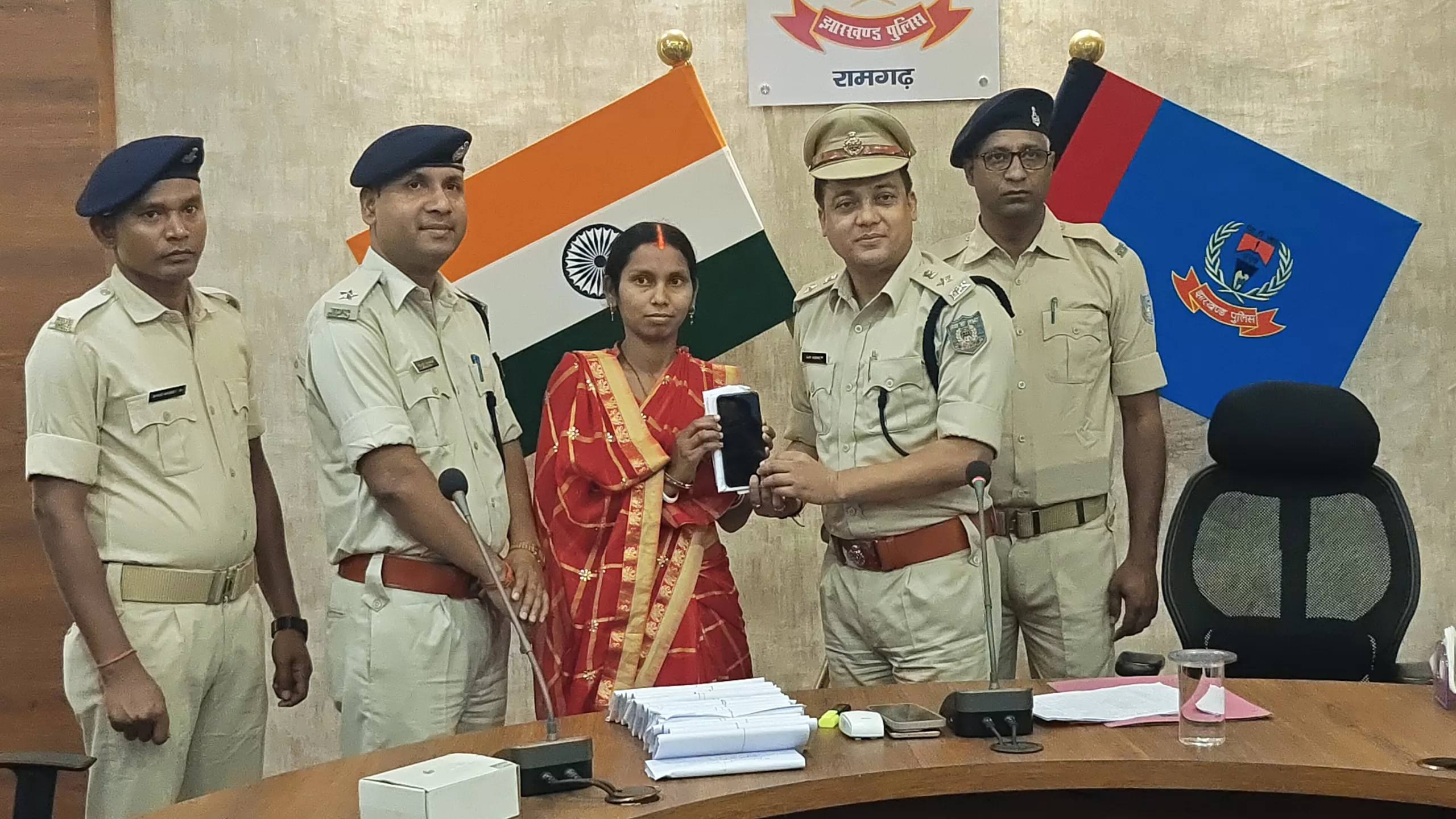 Police Recovered Lost Mobile Phones