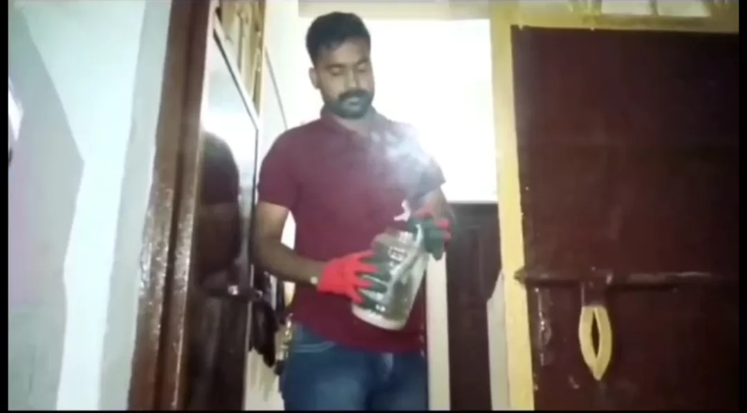 Poisonous Russell Viper snake entered house in Koderma