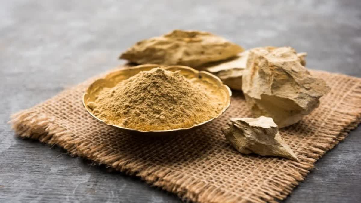 Multani mitti or besan ? Which remedy will help you keep your skin glowing this Diwali?