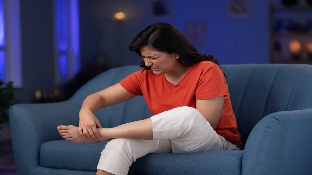 Signs of serious illness and vitamin deficiencies are first seen in the feet, do not ignore them.