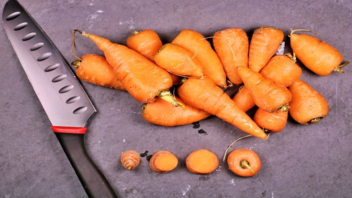 Know which people should not eat carrots and which diseases are harmful for them.
