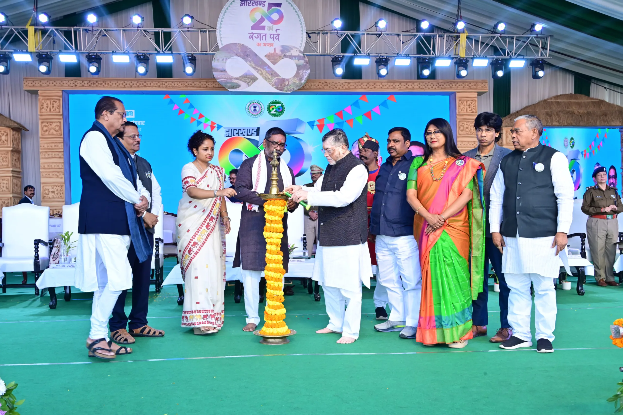 CM Hemant Soren launched several schemes for people of state On Jharkhand Foundation Day 2025