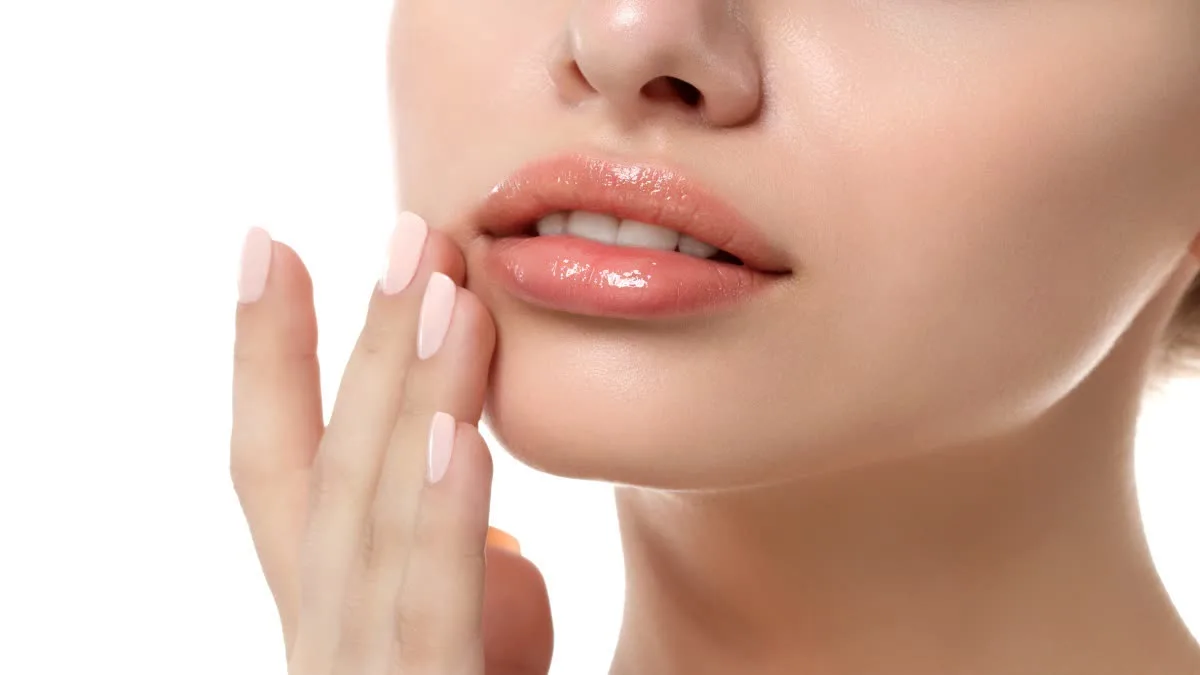 Are you also troubled by dry and chapped lips?