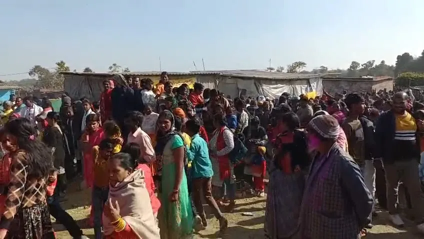 PEOPLE CELEBRATED SAFE CHILDREN