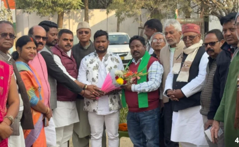 candidates supported by three major parties will showcase their strength In Hazaribag municipal elections