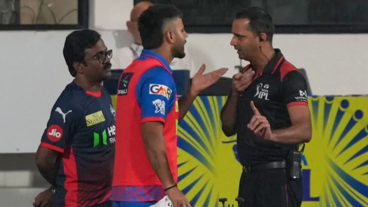 नीतीश राणा का अंपायर से तीखी बहस