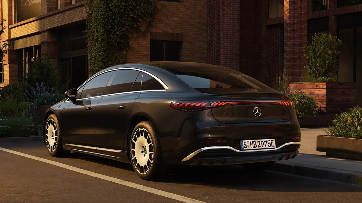 2027 Mercedes-Benz debuts EQS Facelift