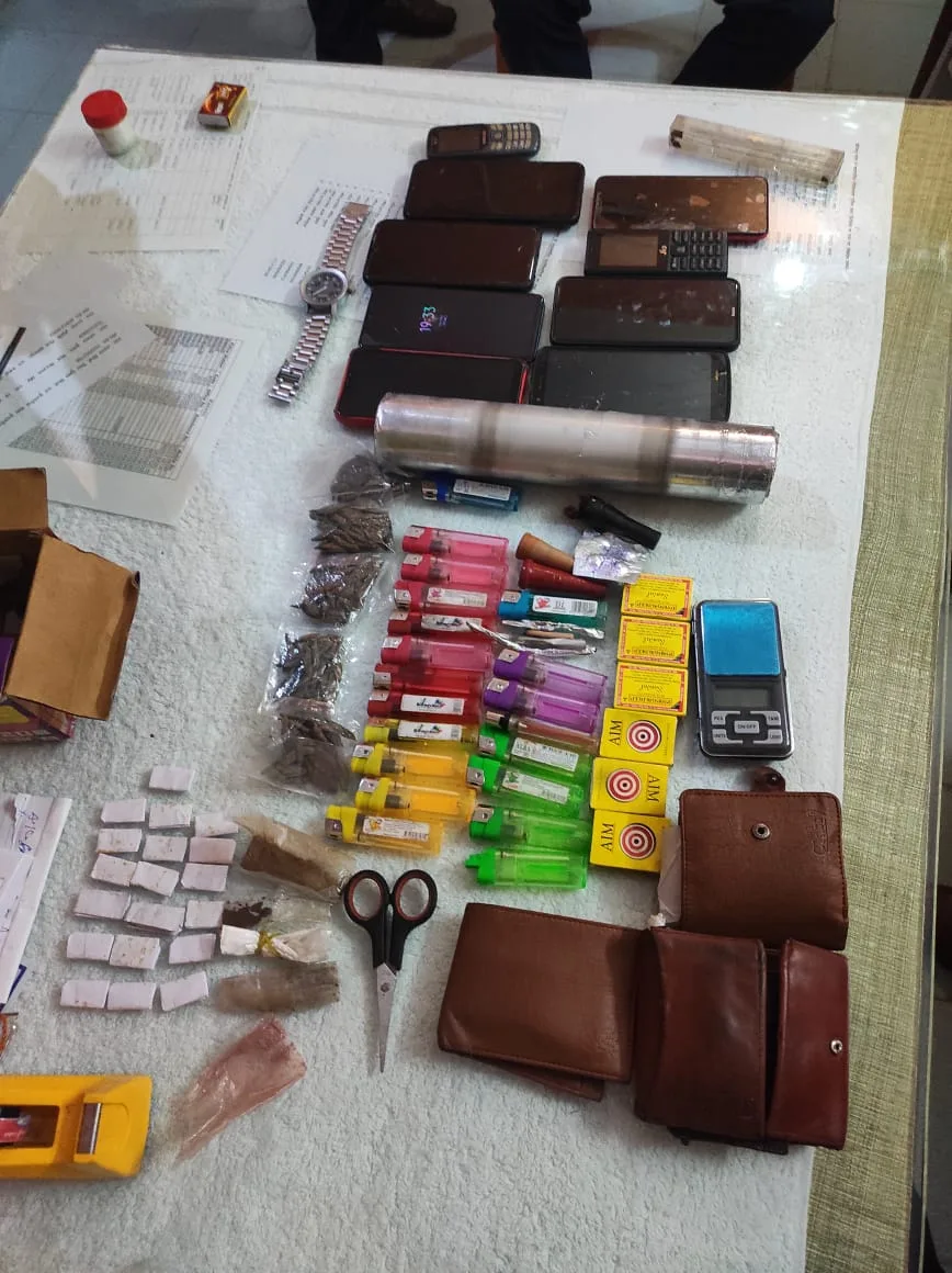DRUG PEDDLERS ARRESTED