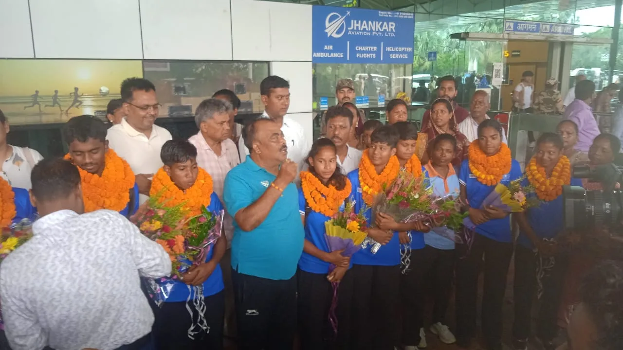 under-18-asia-cup-champions-grand-welcome-at-birsa-munda-airport